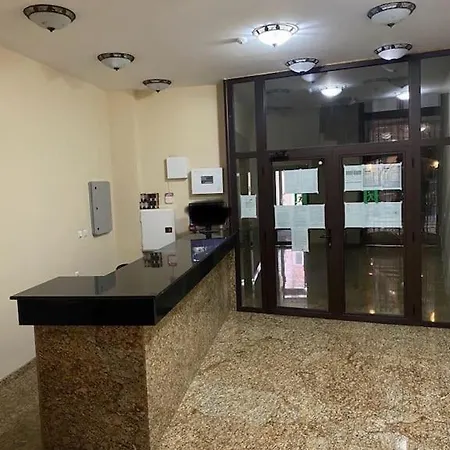 Apartment Sea Garden Apartment, Excellent Location With Free Parking