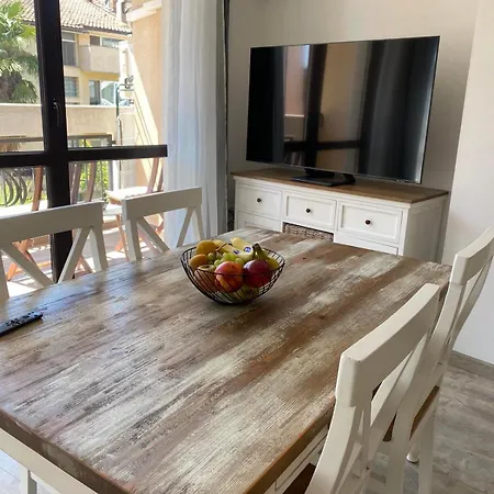 Sea Garden Apartment, Excellent Location With Free Parking Διαμέρισμα Μπουργκάς