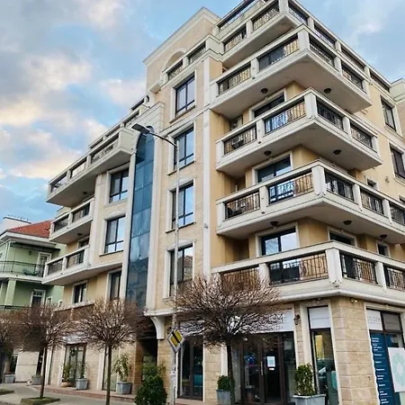 Διαμέρισμα Sea Garden Apartment, Excellent Location With Free Parking Μπουργκάς